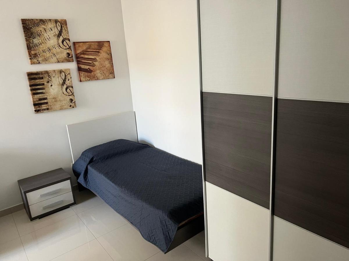 Claire'S Court Apartment Marsaxlokk Ngoại thất bức ảnh