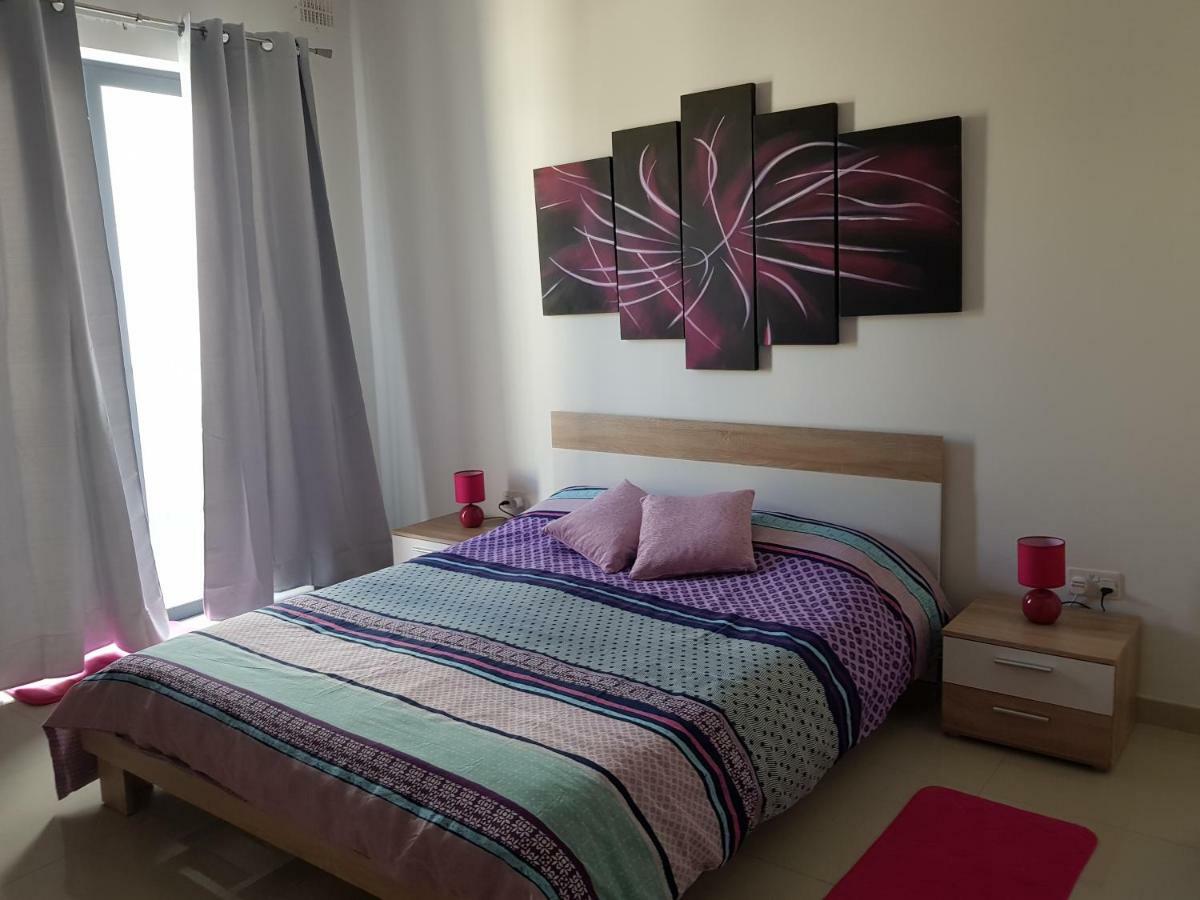 Claire'S Court Apartment Marsaxlokk Ngoại thất bức ảnh
